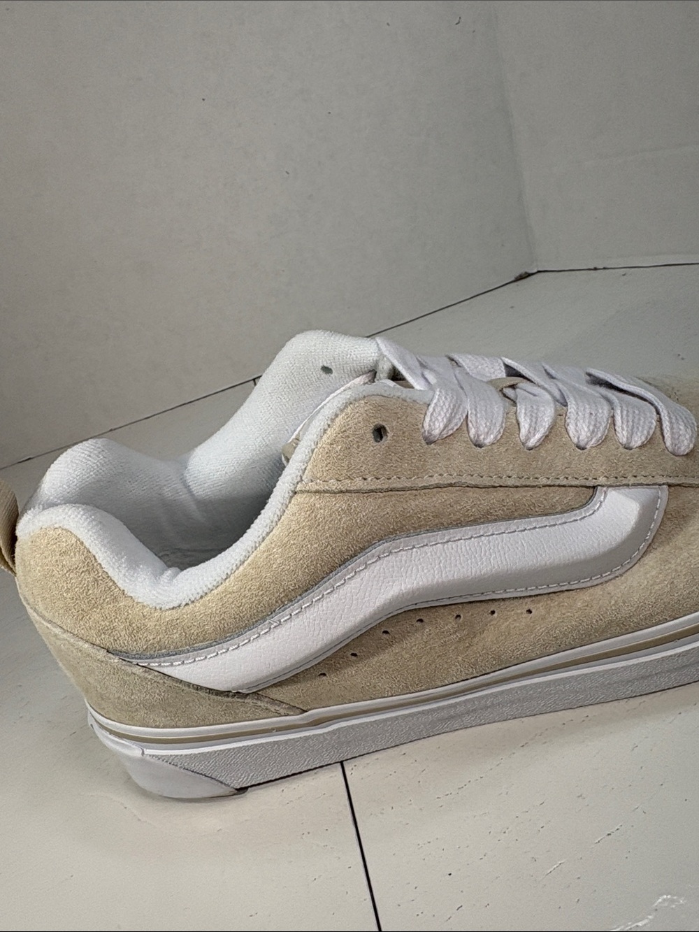 NWT Vans KNU Skool Skateboard Shoes Pig Suede in Oatmeal Tone Men’s 10 - Picture 7 of 10